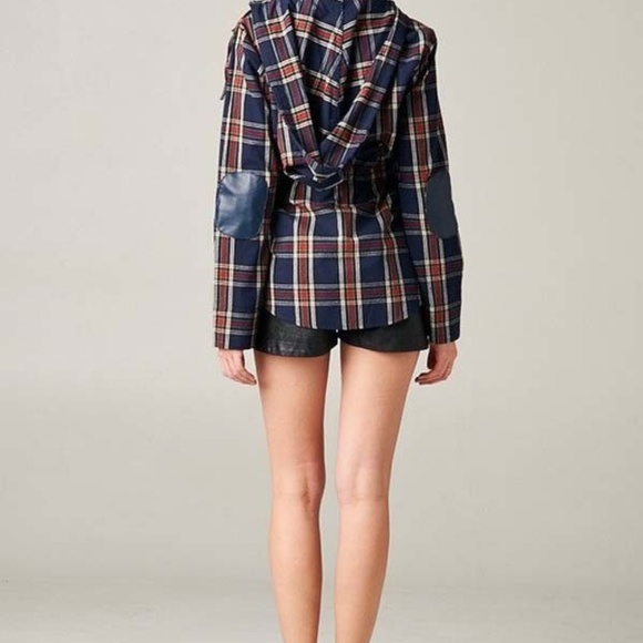 Women's Long Sleeve Plaid Button Up - Picture 2 of 5